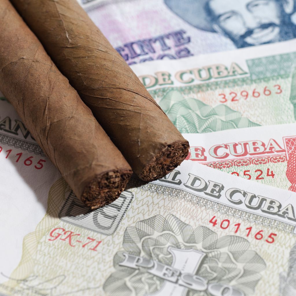 Cuban bills and cigar